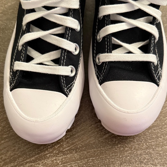Black and White Platform Sneakers - Picture 5 of 6